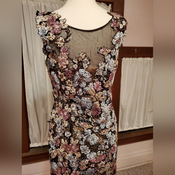 Size 10 Black with Multi-Colored Embroidery Gown - Picture 4 of 6
